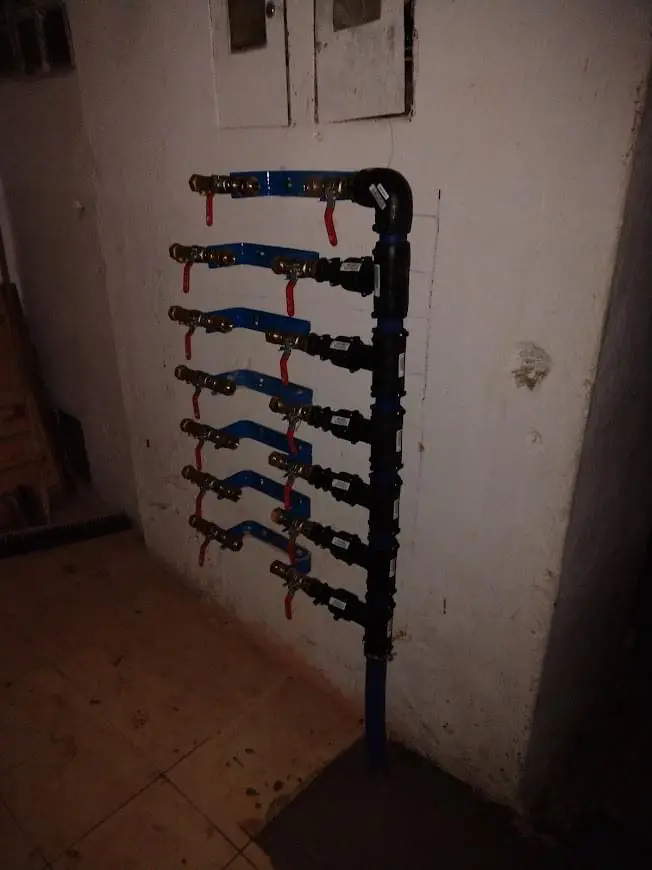 zdjęcie instalacji firmy wykonującej przyłącza wodne i kanalizacyjne